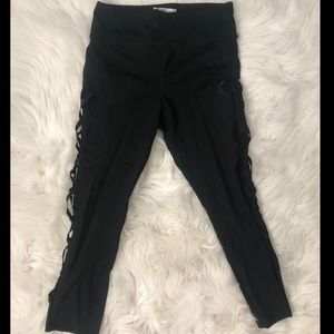 Forever 21 Active Side Panel Crop Leggings